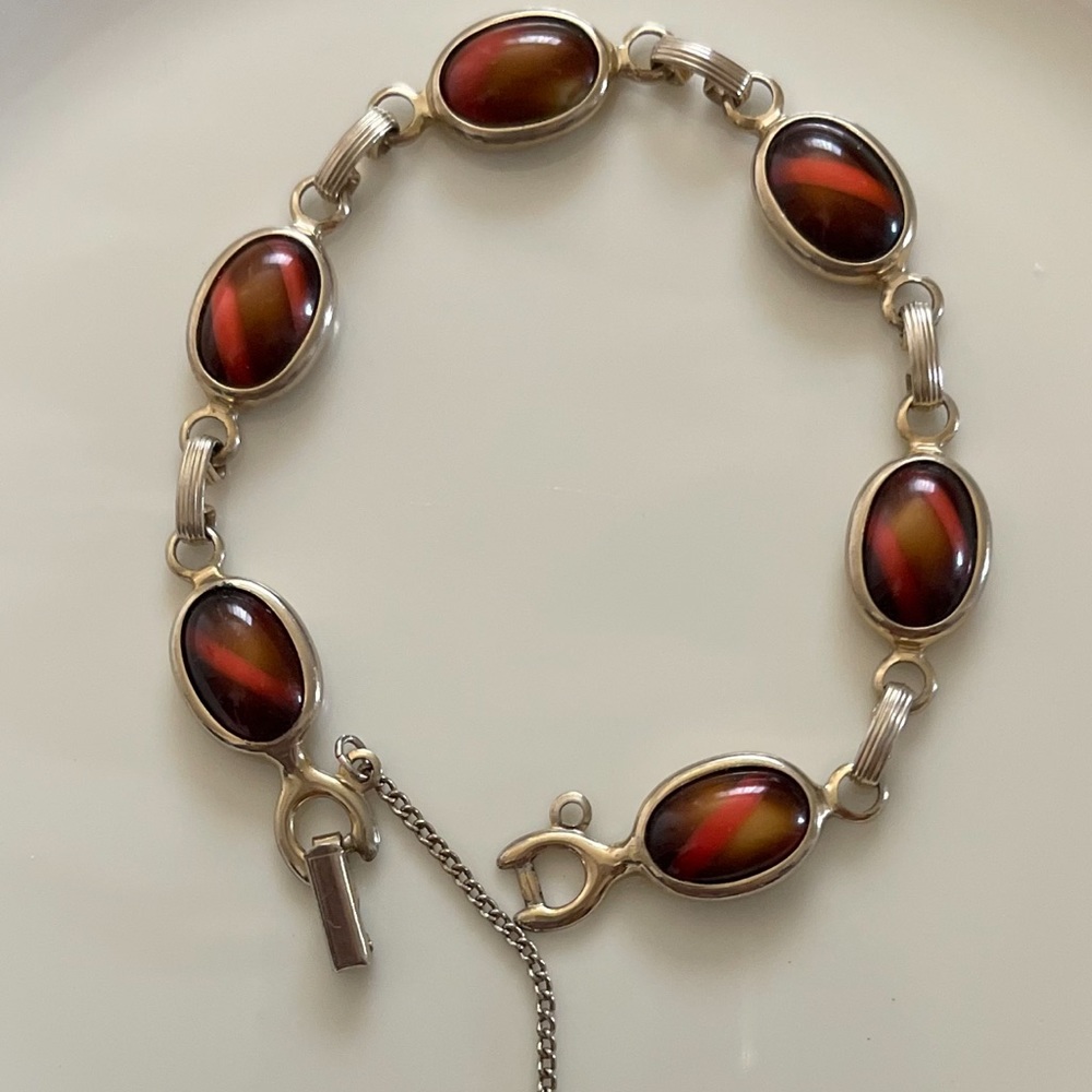 Sarah Coventry Gold Tone CatEye Bracelet